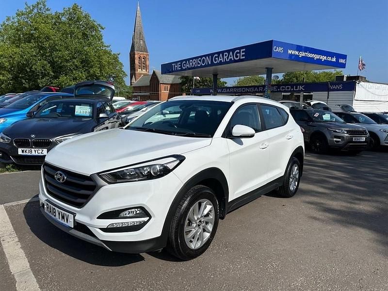 White Used 2018 Hyundai Tucson SE SUV | £8,999 (Good price) - Image 1/4