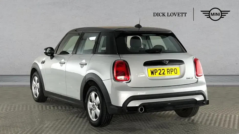 Used Mini Cooper Classic 134 HP (98 kW) 2022 Silver Hatchback