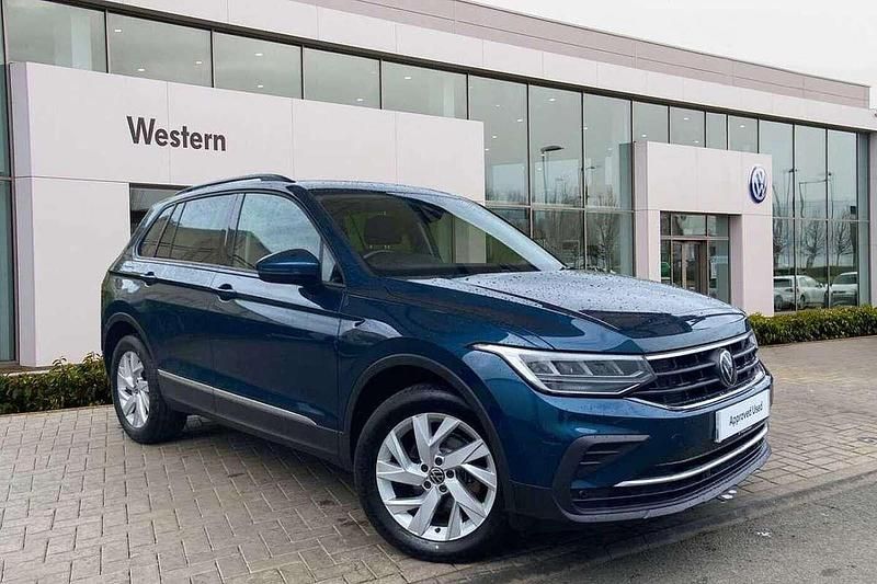 Blue Used 2023 VW Tiguan Life SUV | £24,490 (Fair price) - Image 1/4