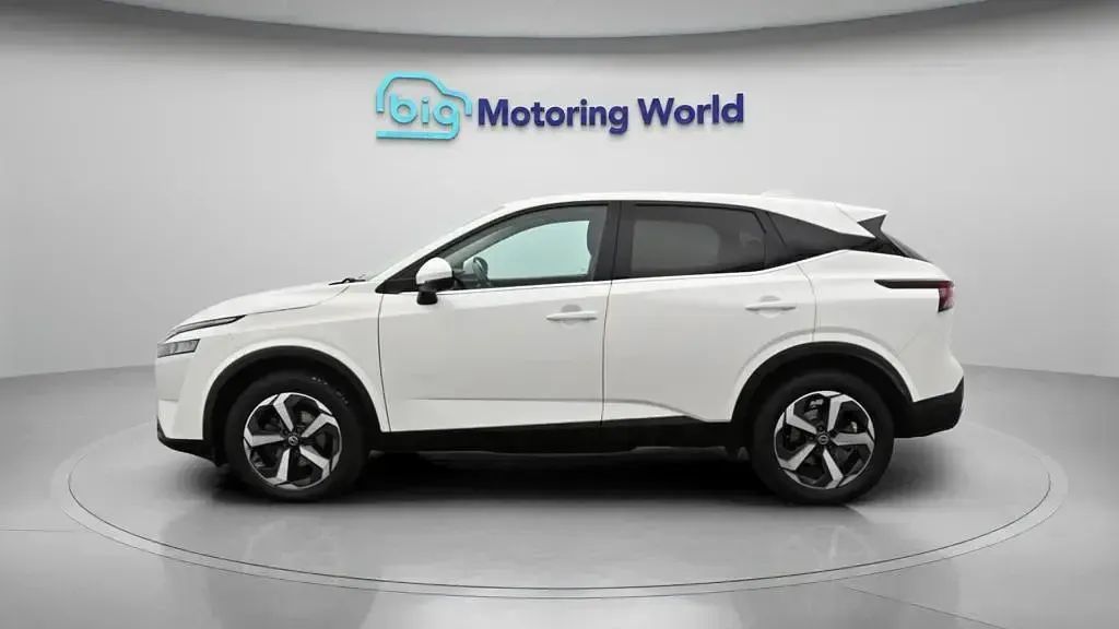 Used Nissan Qashqai N-Connecta 158 HP (116 kW) 2022 White SUV