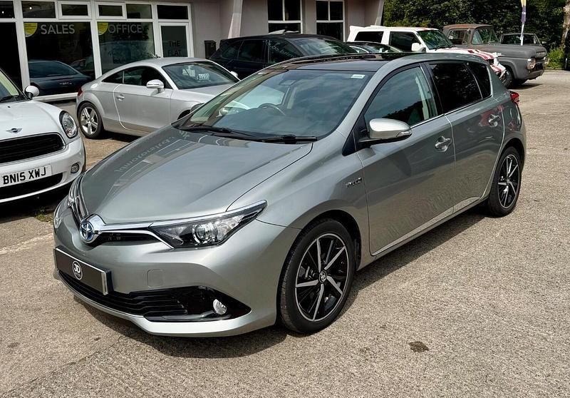 Grey Used 2018 Toyota Auris Hybrid Design Hatchback | £12,995 (Fair price) - Image 1/4