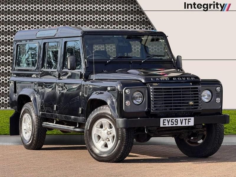 Used Land Rover Defender 122 HP (89 kW) 2009 Black Estate