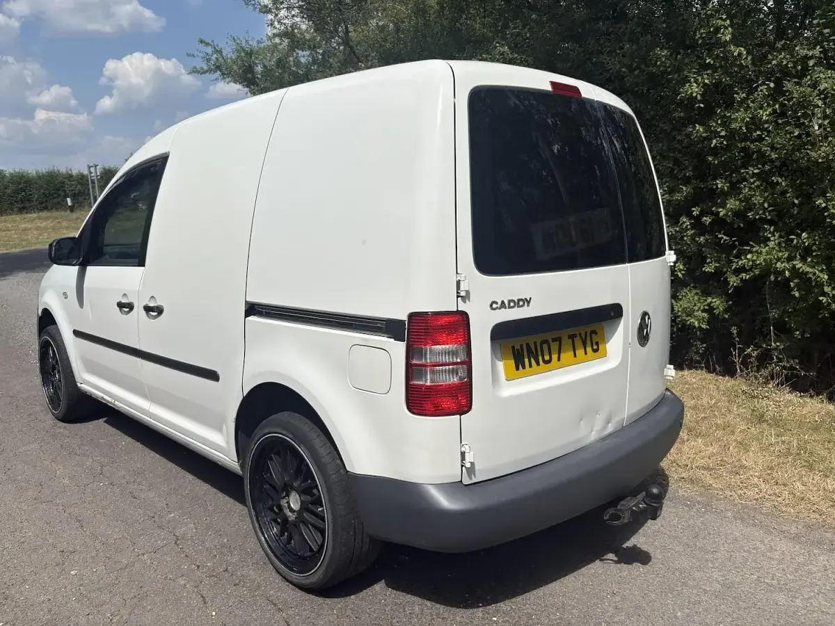 Used VW Caddy 104 HP (76 kW) 2007 White MPV