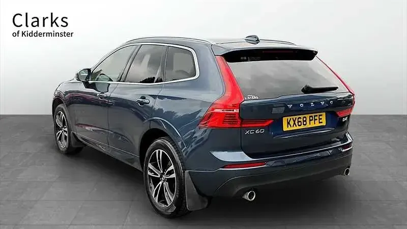 Usado Volvo XC60 Momentum 190 CV (139 kW) 2018 Azul SUV