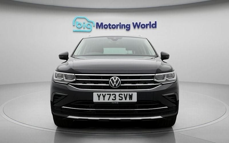Used VW Tiguan Elegance 150 HP (110 kW) 2023 Black SUV