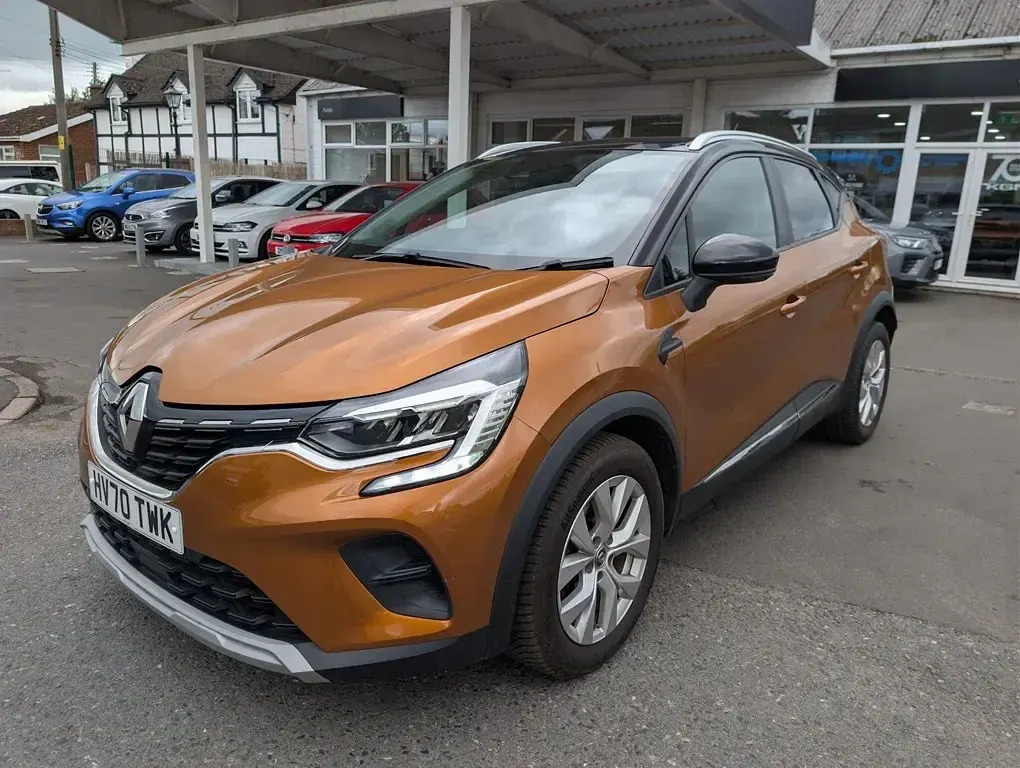 Used Renault Captur Iconic 2020 Orange SUV