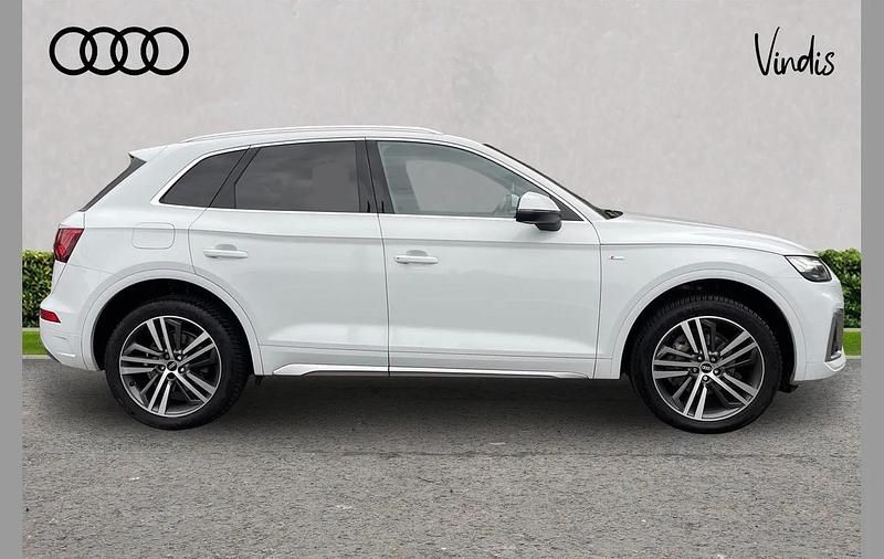 Used Audi Q5 S-Line 261 HP (191 kW) 2021 White SUV