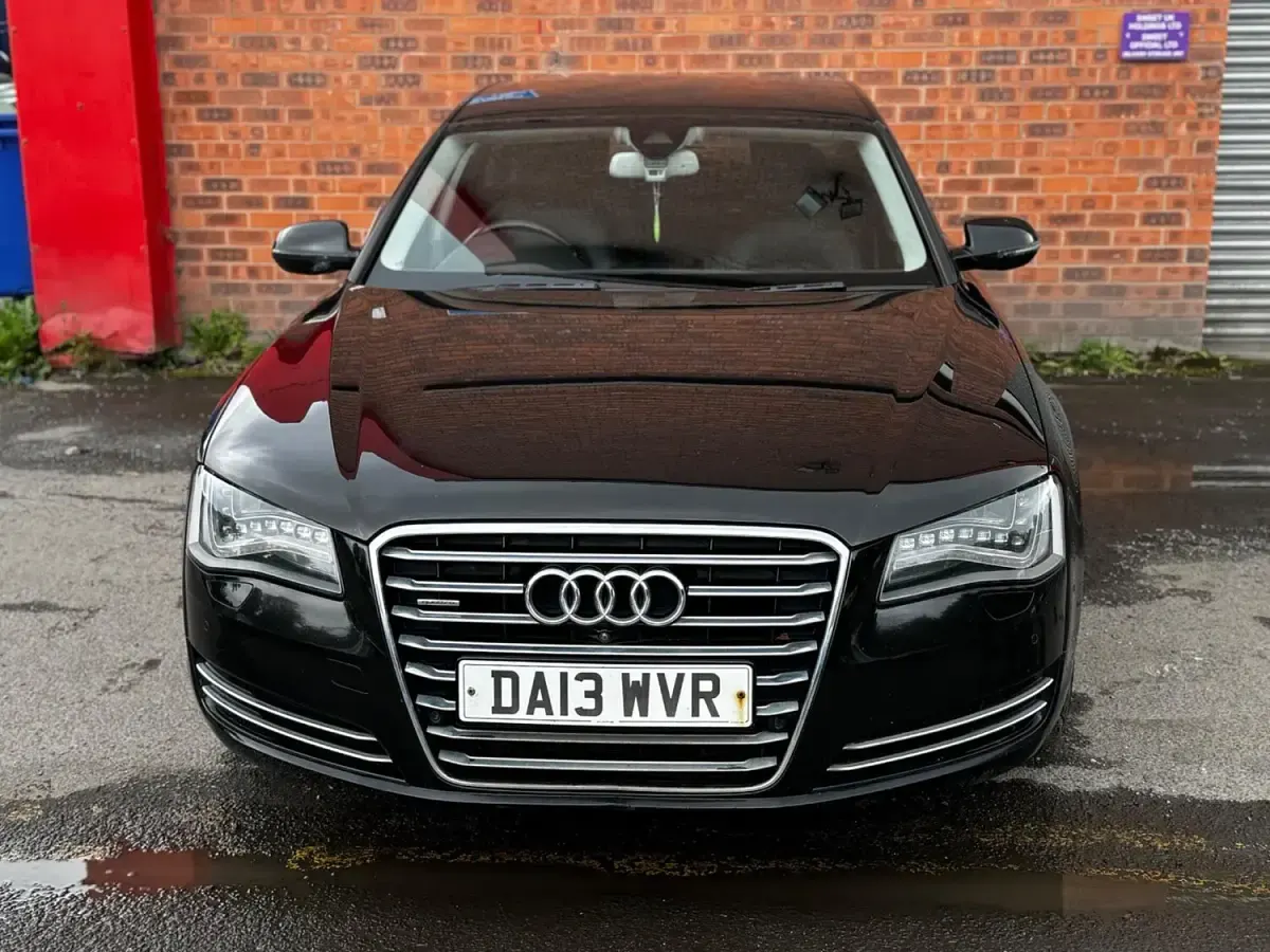 Used Audi A8 Sport 246 HP (180 kW) 2013 Black Sedan