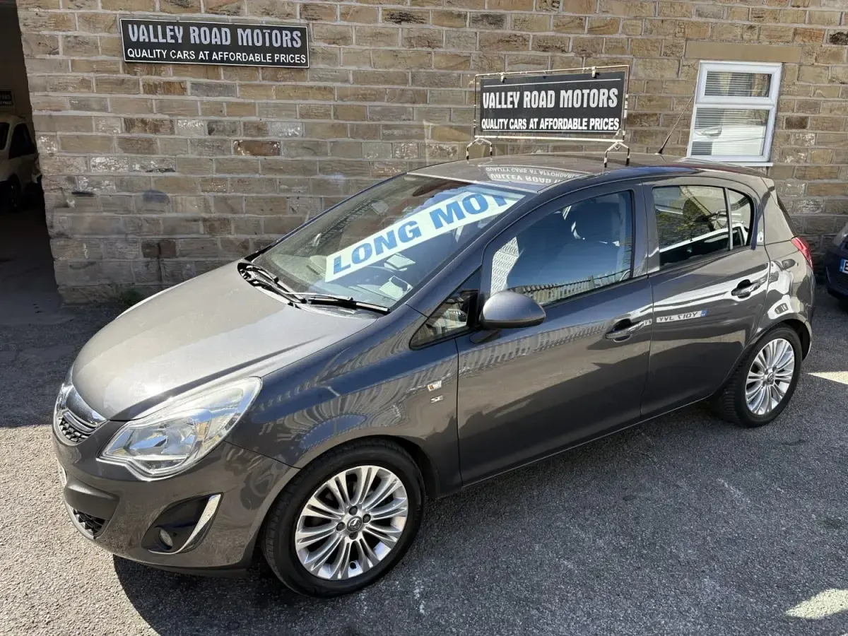 Używany Vauxhall Corsa 100 KM (73 kW) 2011 Szary Hatchback