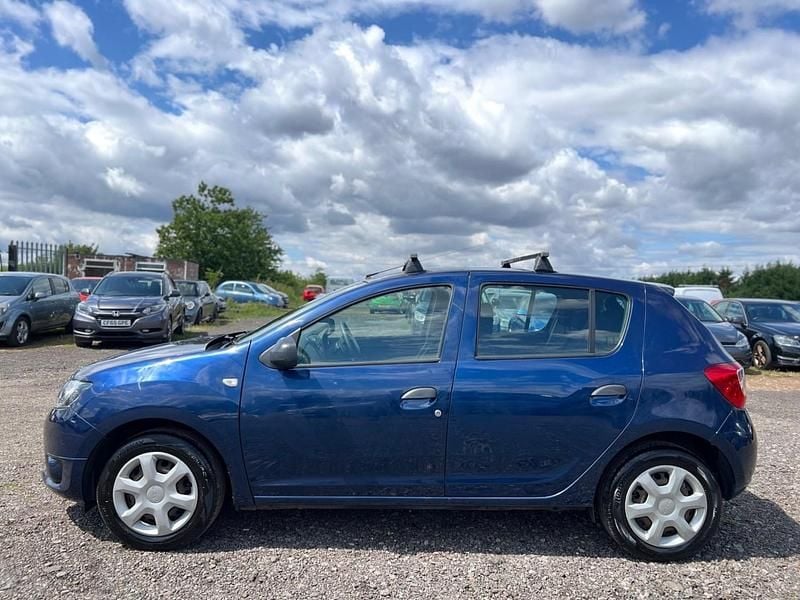 Used Dacia Sandero Ambiance 2016 Blue Hatchback
