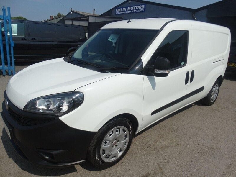White Used 2021 Fiat Doblò S MPV | £7,499 (Good price) - Image 1/4