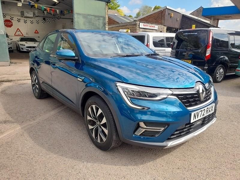 Begagnad Renault Arkana Evolution 2023 Blå SUV