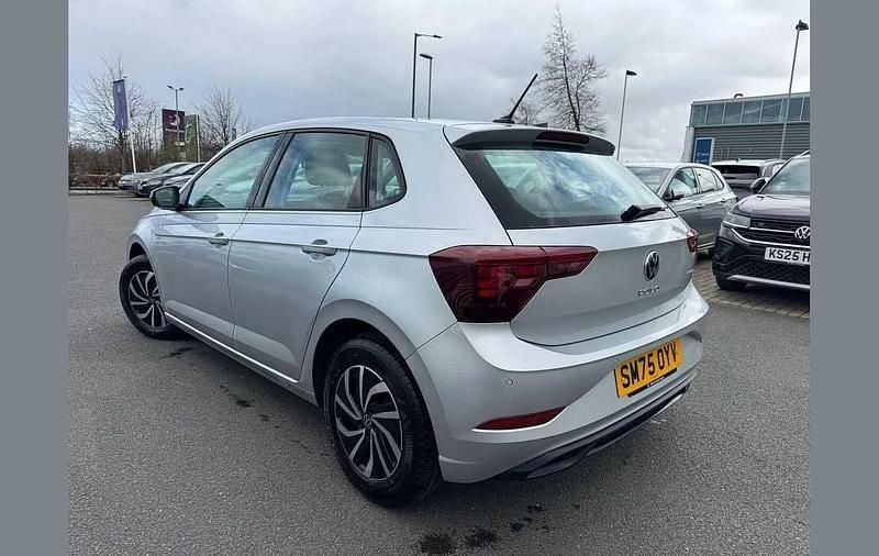 Used VW Polo Life 79 HP (58 kW) 2025 Silver Hatchback