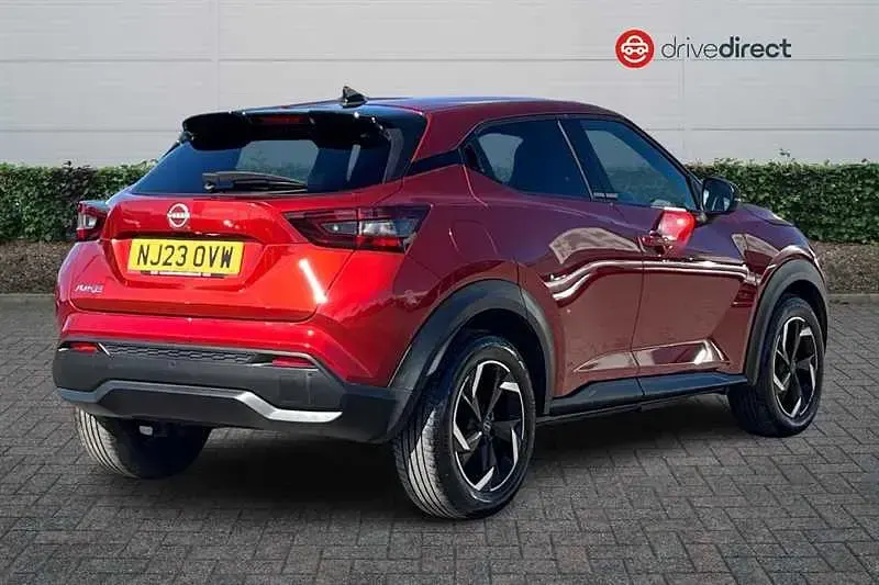 Used Nissan Juke N-Connecta 114 HP (83 kW) 2023 Red SUV