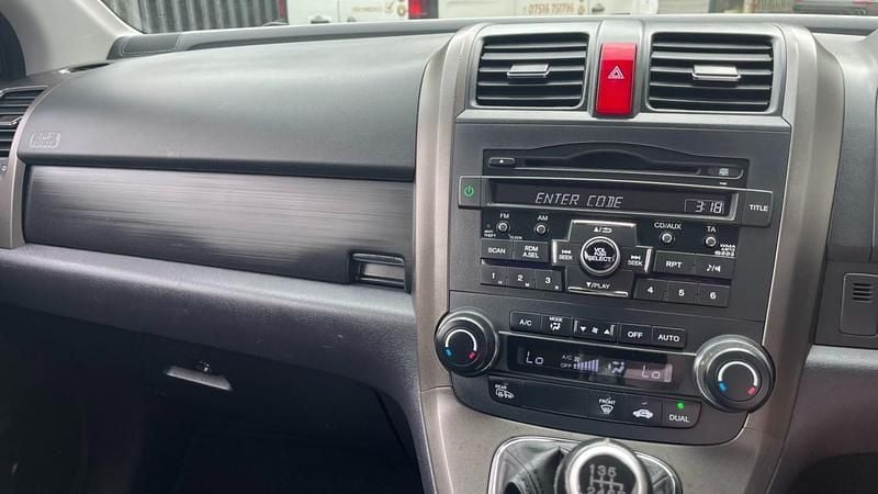 Used Honda CR-V ES 155 HP (114 kW) 2011 White SUV