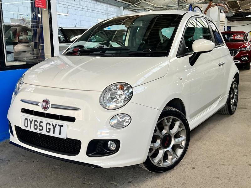 White Used 2015 Fiat 500 S Hatchback | £5,395 (Fair price) - Image 1/3