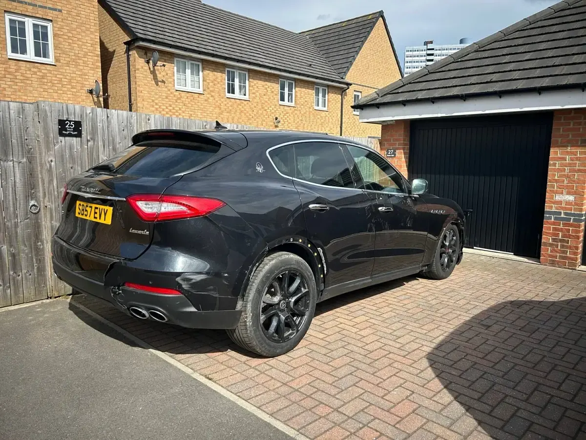 Begagnad Maserati Levante 275 HK (202 kW) 2018 Svart SUV