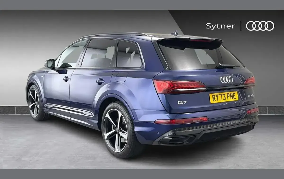 Used Audi Q7 Black Edition 375 HP (275 kW) 2023 Blue SUV