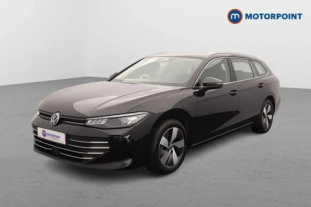 Used VW Passat Life 204 HP (150 kW) 2025 Black Estate