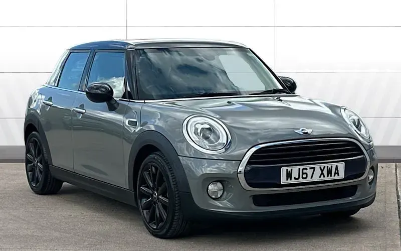Used Mini Cooper Chili 136 HP (100 kW) 2017 Hatchback