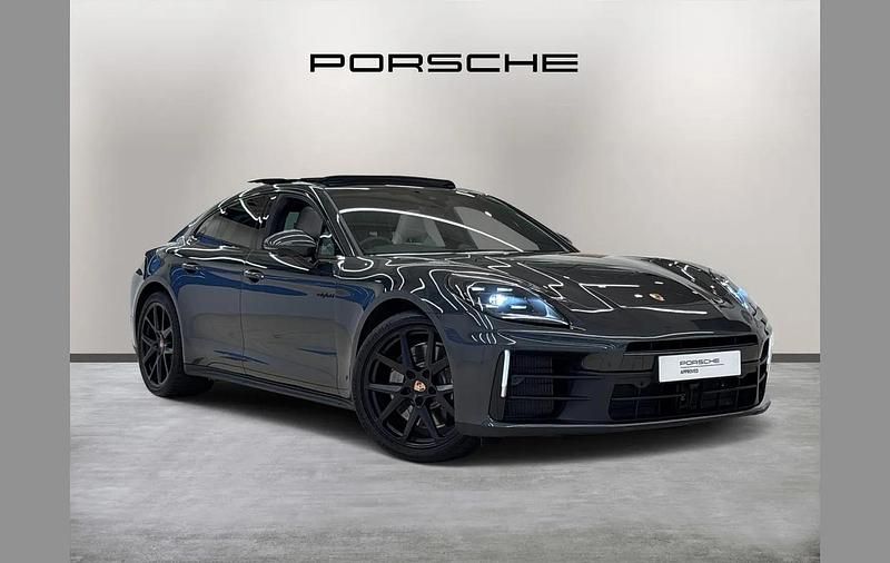 Used Porsche Panamera 464 HP (341 kW) 2025 Grey Hatchback