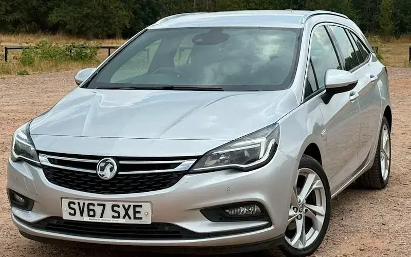 Used Vauxhall Astra SRi 150 HP (110 kW) 2019 Estate