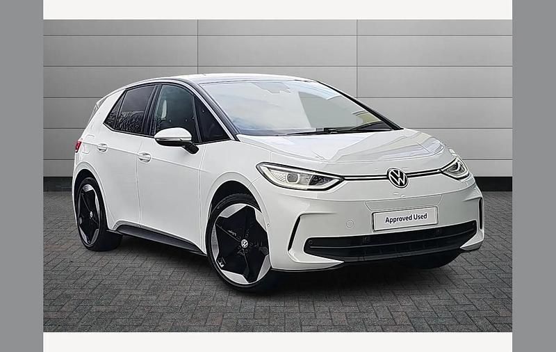 Used VW ID.3 Pro 147 kW (200 HP) 2025 White Hatchback