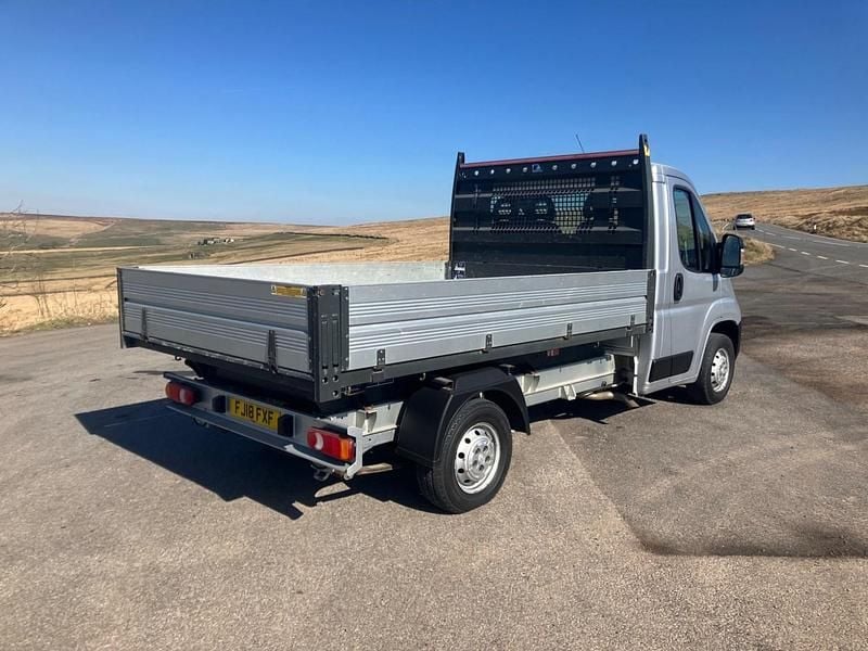 Used Peugeot Boxer 130 HP (95 kW) 2018 Silver Van