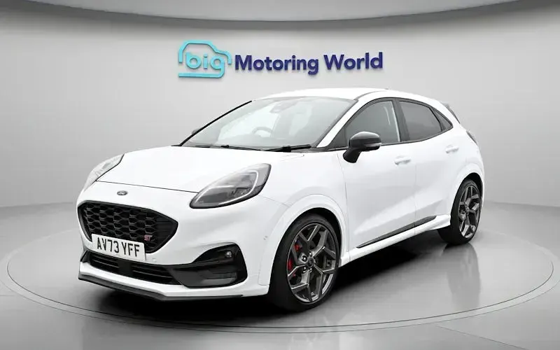 Begagnad Ford Puma ST 170 HK (125 kW) 2023 Vit SUV