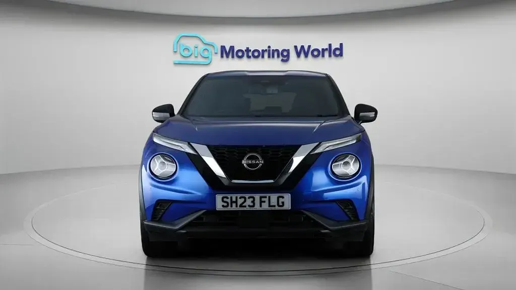 Used Nissan Juke N-Connecta 114 HP (83 kW) 2023 Blue SUV