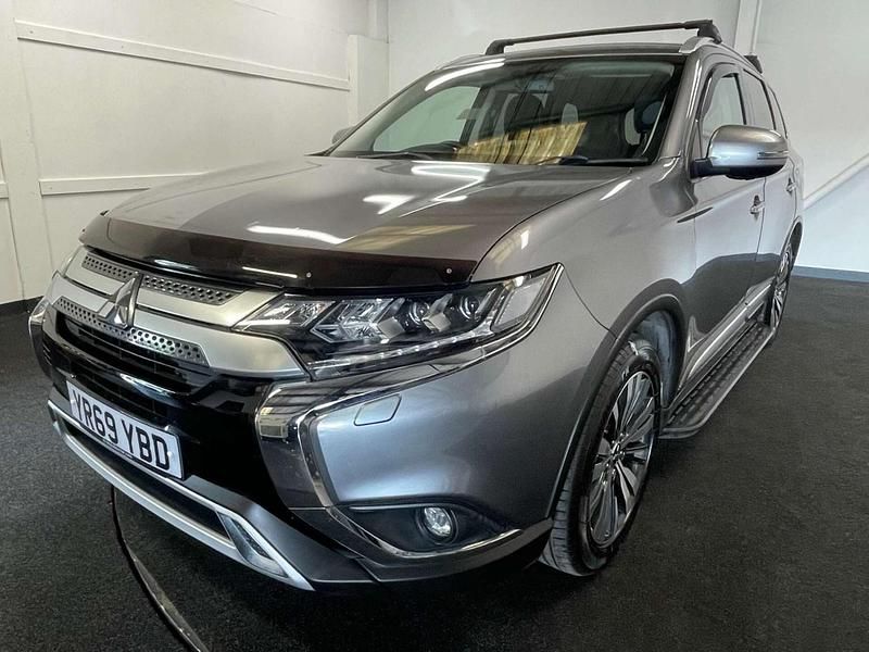 Used Mitsubishi Outlander 150 HP (110 kW) 2019 Grey SUV