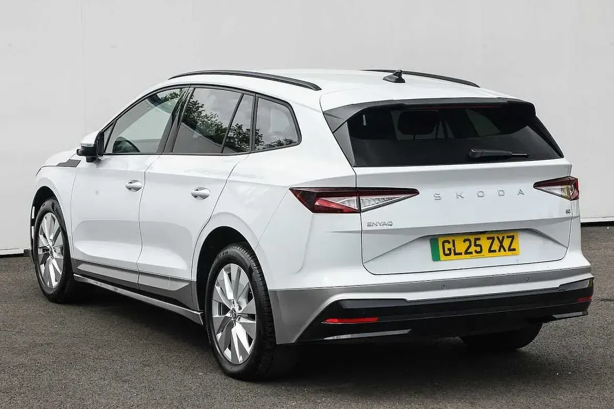 Used Skoda Enyaq iV SE L 150 kW (204 HP) 2025 White SUV