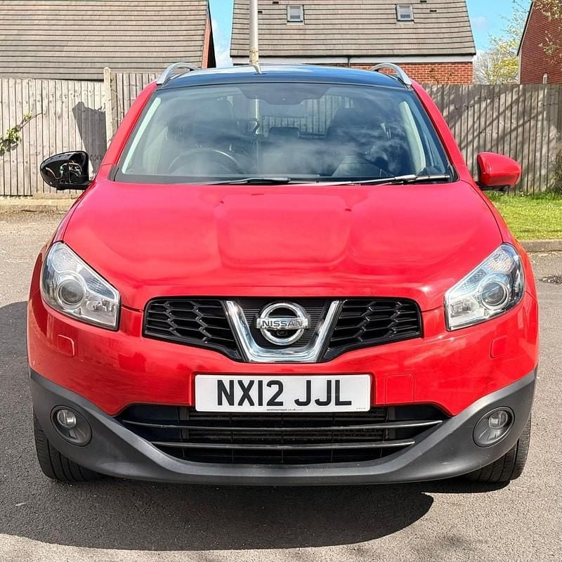 Used Nissan Qashqai +2 Tekna 2012 Red SUV