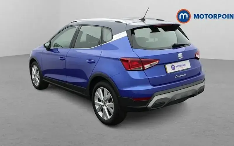 Used Seat Arona Xperience 110 HP (80 kW) 2023 Blue SUV