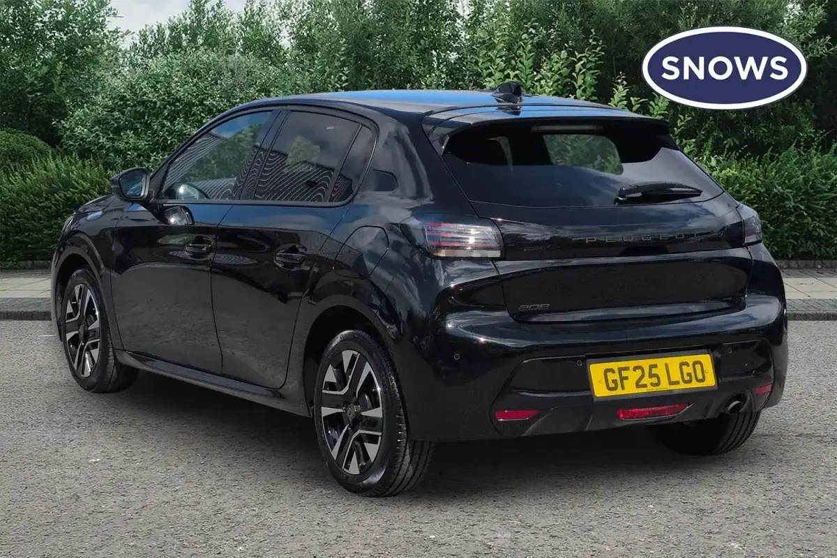 Used Peugeot 208 Allure 101 HP (74 kW) 2025 Black Hatchback