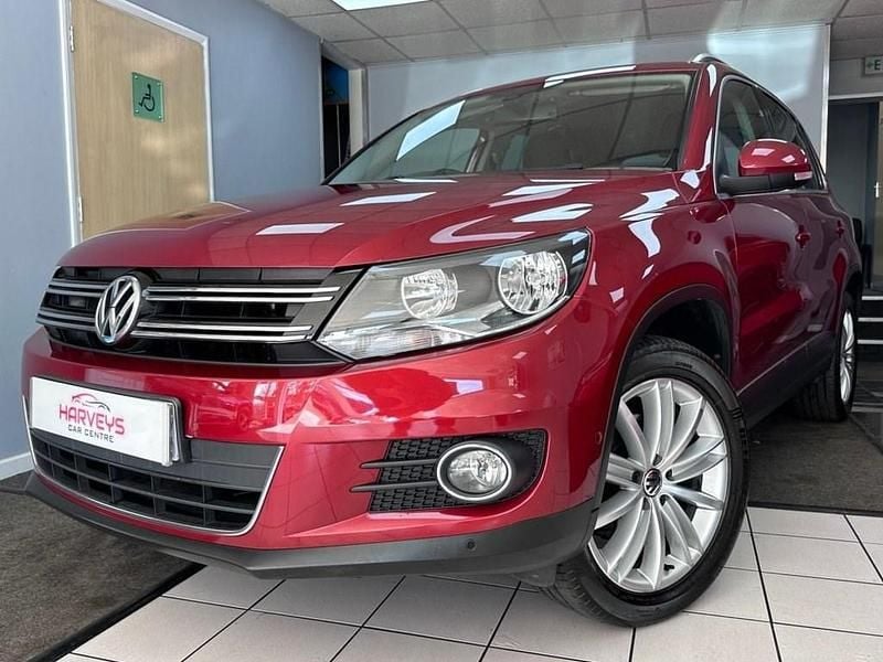 Usado VW Tiguan Edition 150 HP (110 kW) 2016 Vermelho SUV