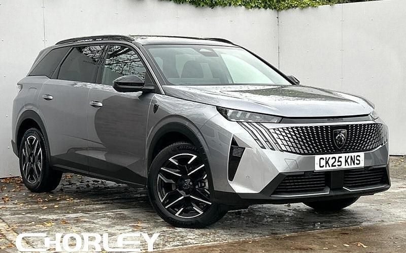 Used 2025 Peugeot 5008 GTi Estate | £30,477 (A bit pricey) - Image 1/4