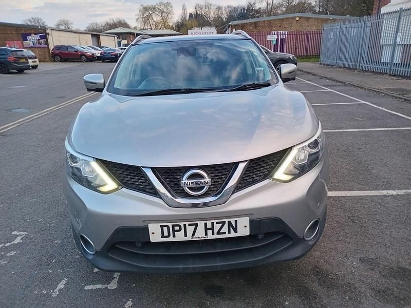 Silver Used 2017 Nissan Qashqai Tekna SUV | £3,250 - Image 1/4