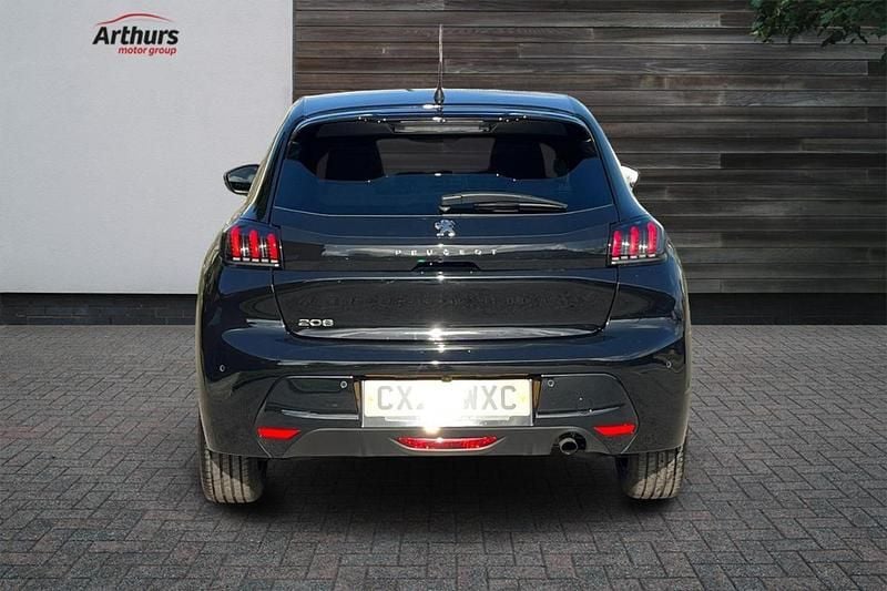 Used Peugeot 208 Allure+ 99 HP (72 kW) 2024 Black Hatchback