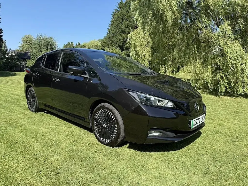 Used Nissan Leaf N-Connecta 110 kW (150 HP) 2022 Black Hatchback
