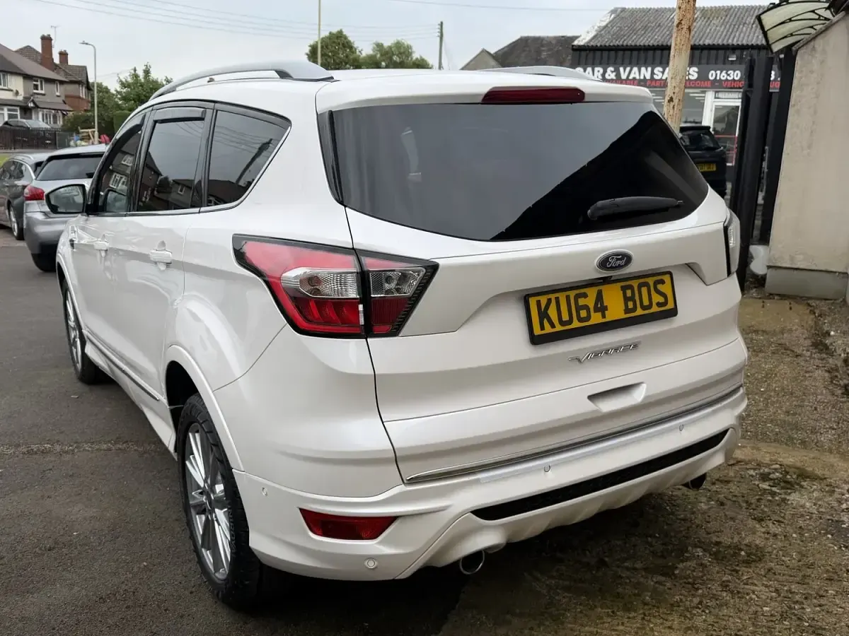 Used Ford Kuga Vignale 180 HP (132 kW) 2018 White SUV