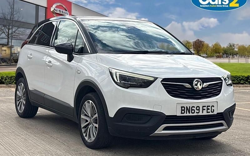 Used Vauxhall Crossland X Sport 110 HP (80 kW) 2019 White SUV
