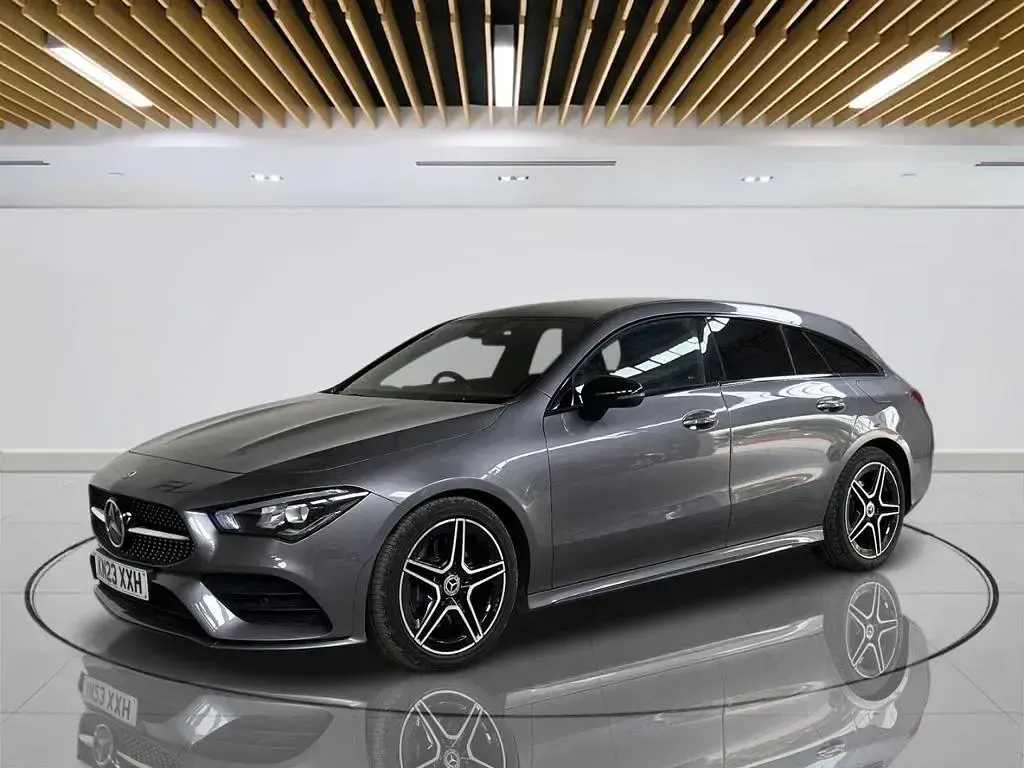 Used Mercedes CLA200 Shooting Brake Executive 163 HP (119 kW) 2023 Grey Estate