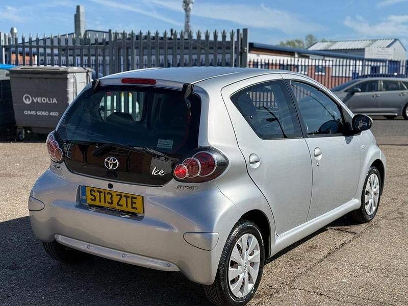 Used Toyota Aygo 68 HP (50 kW) 2013 Silver Hatchback