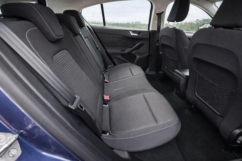 Used Ford Focus Titanium 125 HP (91 kW) 2023 Blue Hatchback