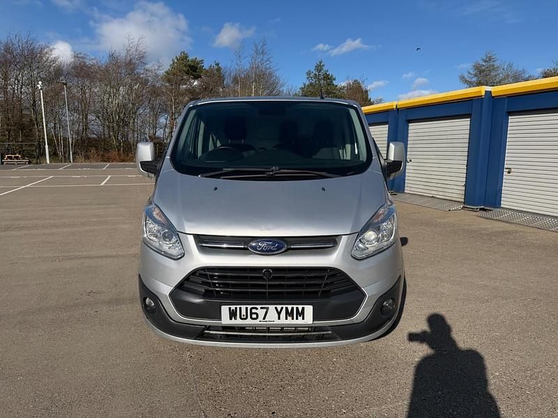 Used Ford Transit Custom Limited 130 HP (95 kW) 2018 Silver Van