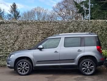 Used Skoda Yeti Drive 110 HP (80 kW) 2017 Grey SUV
