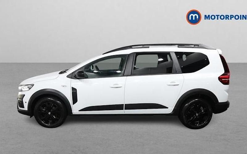Used Dacia Jogger Extreme 110 HP (80 kW) 2023 White MPV