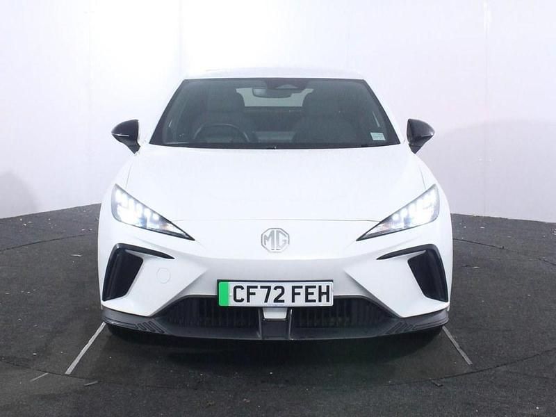 Used MG MG4 EV SE 50 kW (69 HP) 2022 White Hatchback