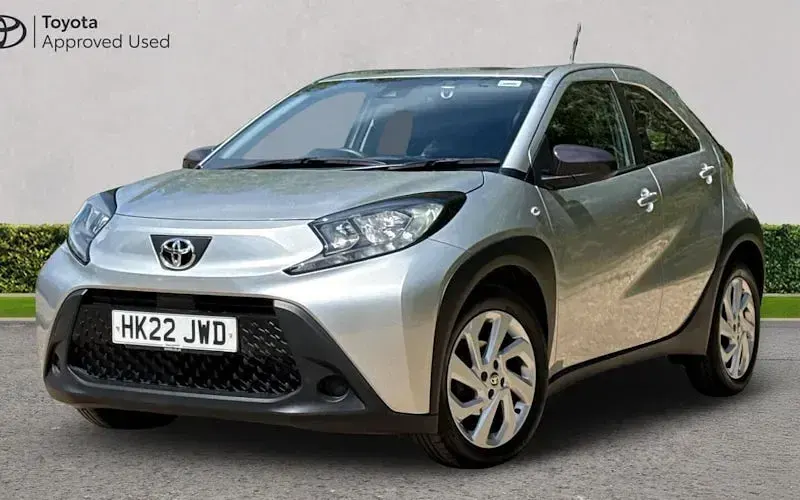 Used Toyota Aygo X PURE 72 HP (52 kW) 2025 SUV